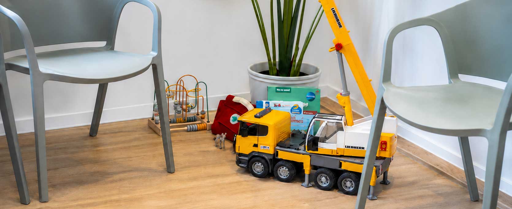Kindgerechte Praxis mit Spielecke